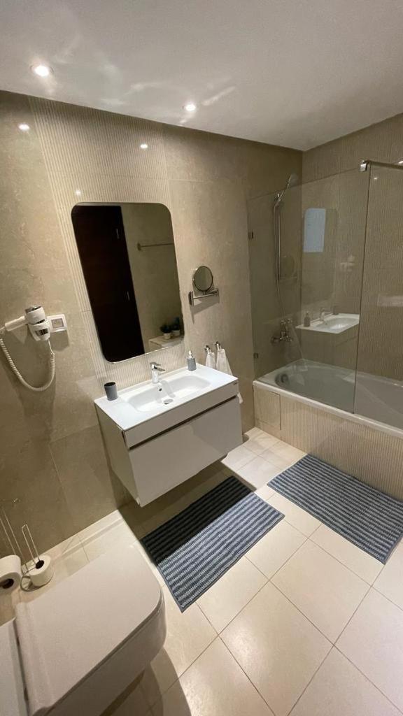Schoene, Ruhige Neuwertige 127Qm Ferienwohnung Sidi Daoud Екстер'єр фото