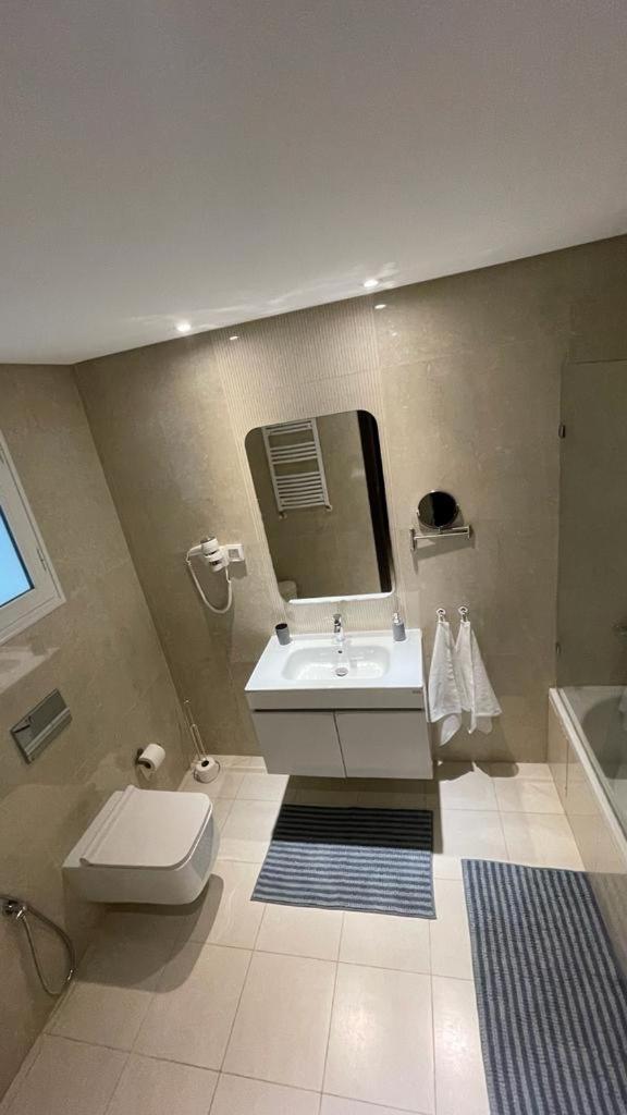 Schoene, Ruhige Neuwertige 127Qm Ferienwohnung Sidi Daoud Екстер'єр фото